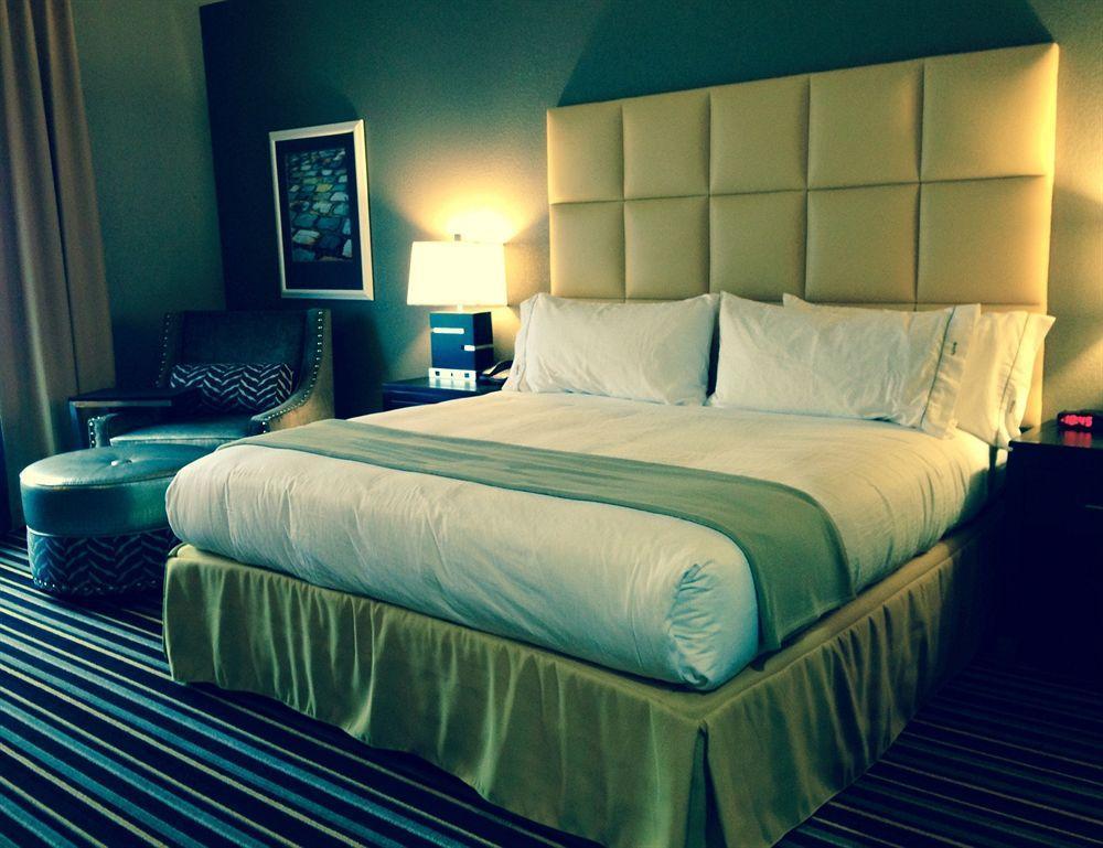 Holiday Inn Express Covington-Madisonville By Ihg Extérieur photo